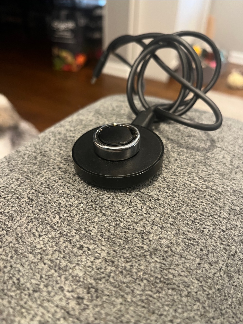 Oura Gen 3 size 8 Ring Magnetic Charging Dock - Black